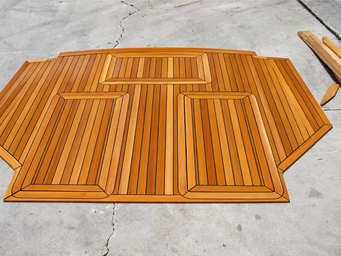 Panneau de pont en teck - Maritime Wood Products