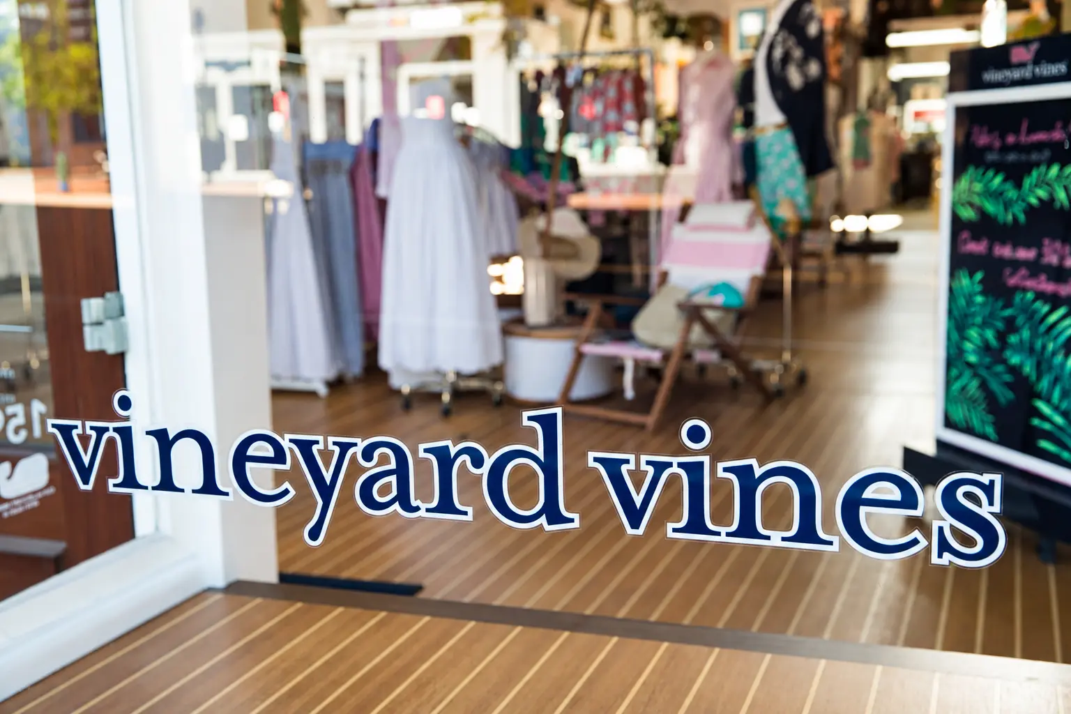 Vineyard Vines - Maritime Wood Products